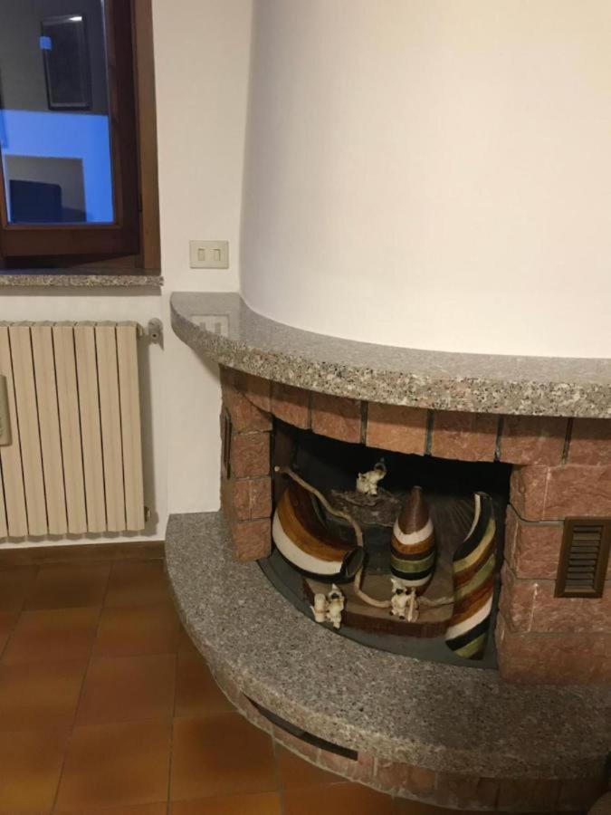 Casa Chia Lago Maggiore 瓦雷泽 外观 照片