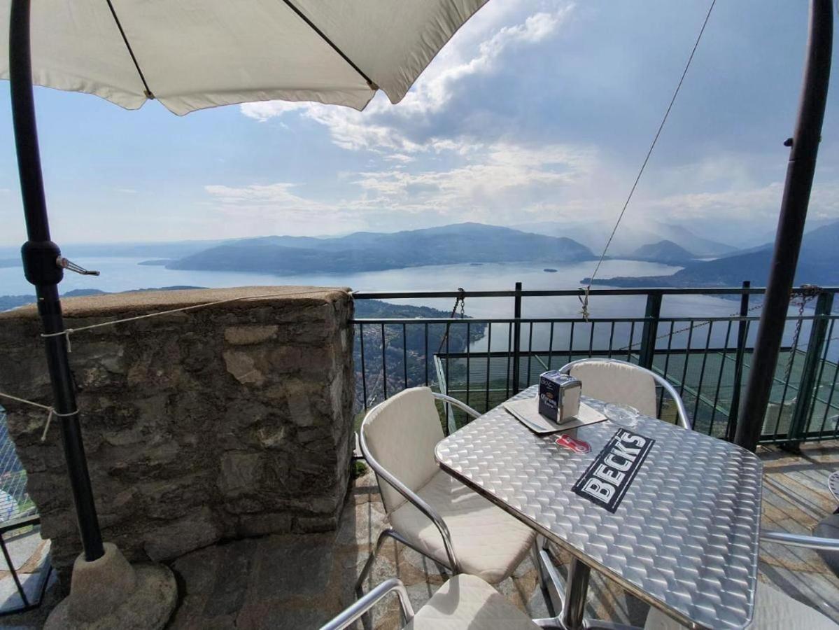 Casa Chia Lago Maggiore 瓦雷泽 外观 照片